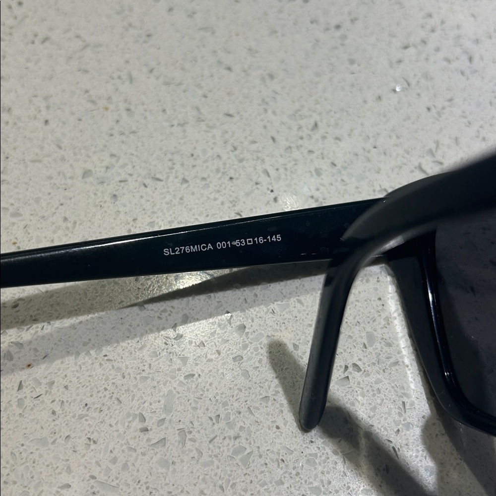 Black Cat-Eye Sunglasses - Picture 5 of 6